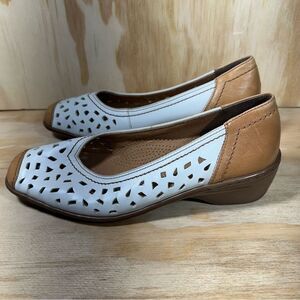 ARA Jenny Rashida Tan and White Leather Loafers Women’s Size 7.5